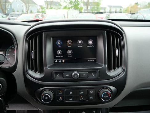Used 2020 Chevrolet Colorado W/T w/ WT Convenience Package RWD image 17