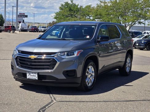 Used 2021 Chevrolet Traverse LS FWD image 5
