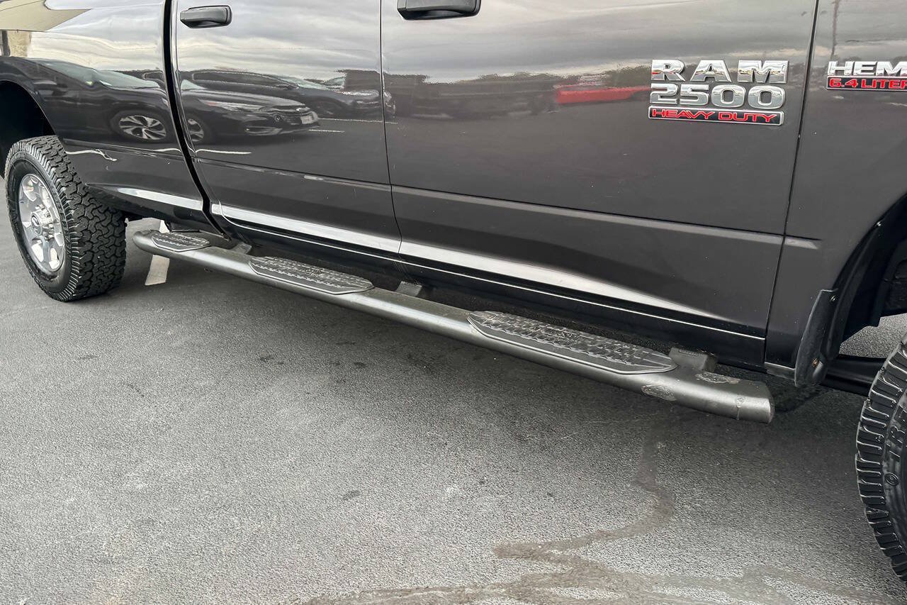 Used 2017 RAM 2500 SLT w/ Snow Chief Group AWD/4WD image 12