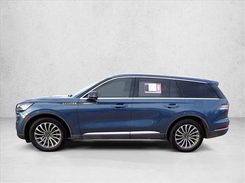 Used 2020 Lincoln Aviator Reserve w/ Elements Package Plus image 2