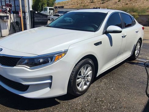 Used 2016 Kia Optima LX FWD image 4