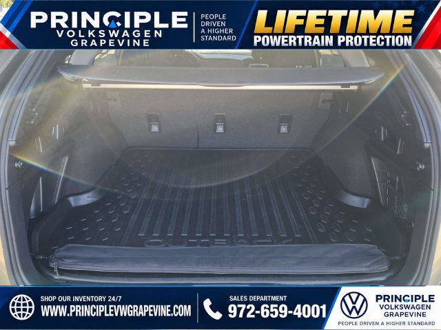 Used 2025 Subaru Outback Premium AWD/4WD image 25
