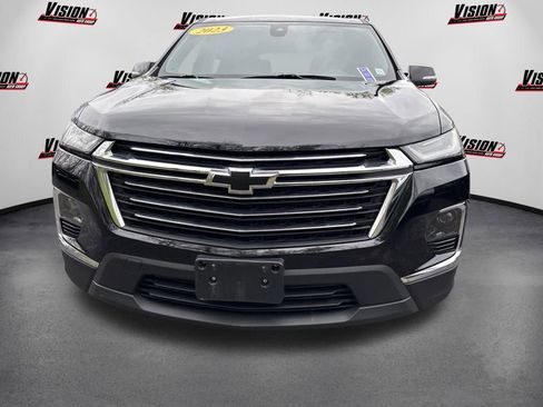 Used 2023 Chevrolet Traverse LT AWD/4WD image 2