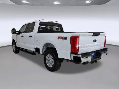 Certified 2024 Ford F250 XLT w/ FX4 Off-Road Package AWD/4WD image 3