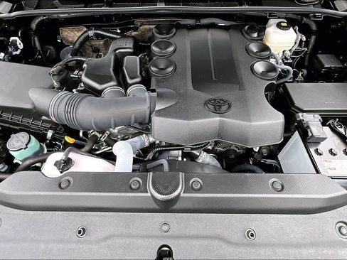 Used 2023 Toyota 4Runner Limited image 29