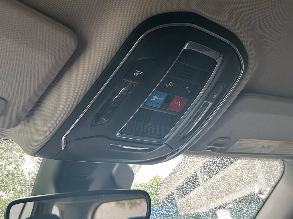 Used 2023 Jeep Grand Cherokee Laredo AWD/4WD image 24