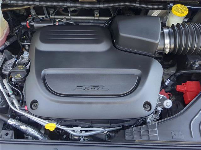 Used 2021 Chrysler Pacifica Touring FWD image 22
