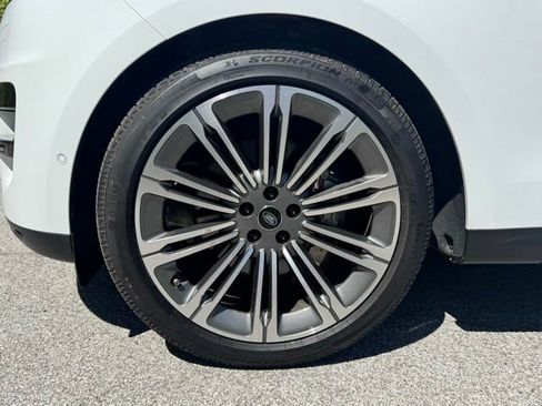 Certified 2025 Land Rover Range Rover Sport SE AWD/4WD image 2