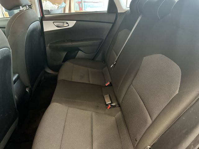 Certified 2023 Kia Forte LXS w/ LXS Technology Package FWD image 25