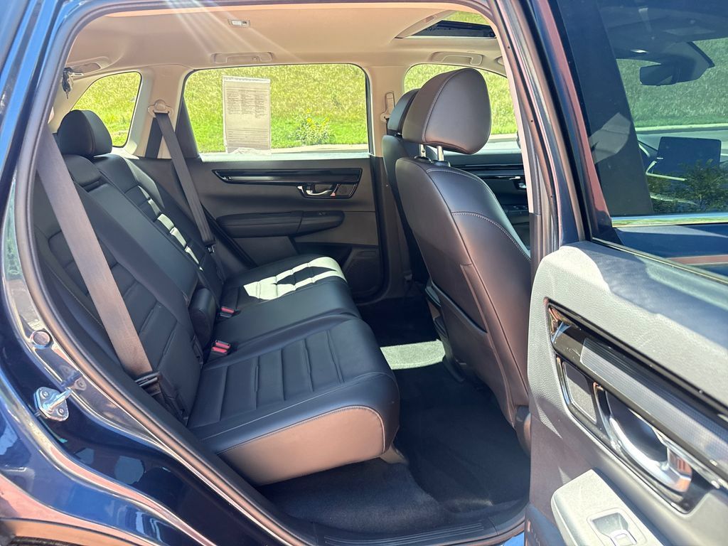 Used 2023 Honda CR-V EX-L image 25