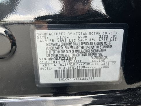 Used 2025 Nissan Versa S FWD image 36