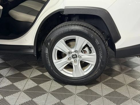 Used 2020 Toyota RAV4 XLE w/ XLE Grade Weather Package AWD/4WD image 12