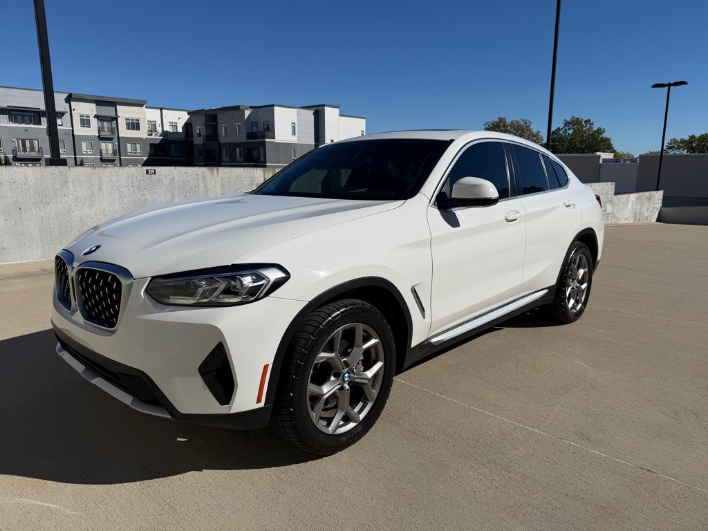 Used 2022 BMW X4 xDrive30i AWD/4WD image 3