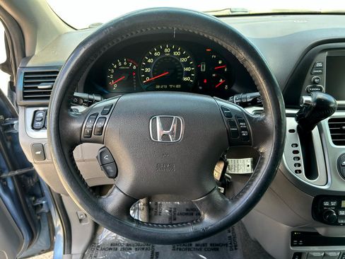 Used 2010 Honda Odyssey EX-L image 16