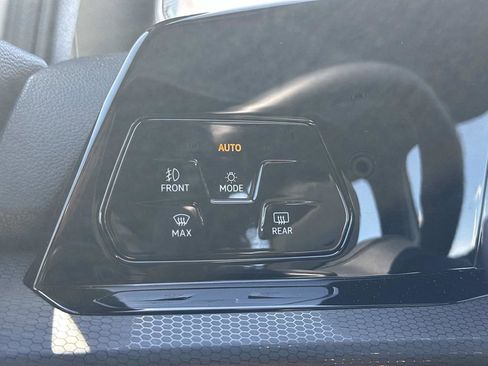 Used 2024 Volkswagen GTI Autobahn FWD image 28
