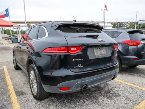 Used 2019 Jaguar F-PACE Prestige AWD/4WD image 10