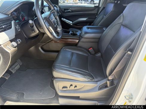 Used 2017 GMC Yukon XL SLT w/ Open Road Package image 12