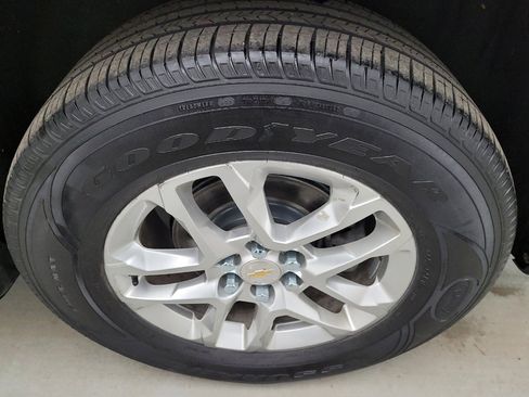 Used 2020 Chevrolet Traverse LS w/ LPO, Floor Liner Package image 31