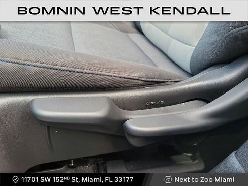 Used 2024 Chevrolet Trax LS w/ LS Convenience Package image 9