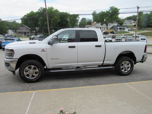 Used 2025 RAM 2500 Lone Star AWD/4WD image 9