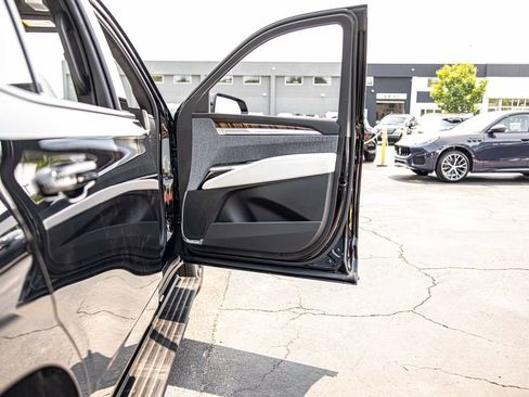 Used 2026 Cadillac Escalade Platinum Sport w/ LPO, ONYX Package AWD/4WD image 37