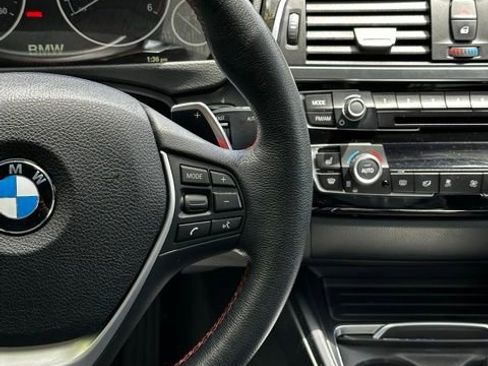 Used 2018 BMW 328d Sedan w/ Premium Package RWD image 26
