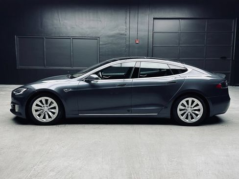 Used 2016 Tesla Model S 90D AWD/4WD image 4