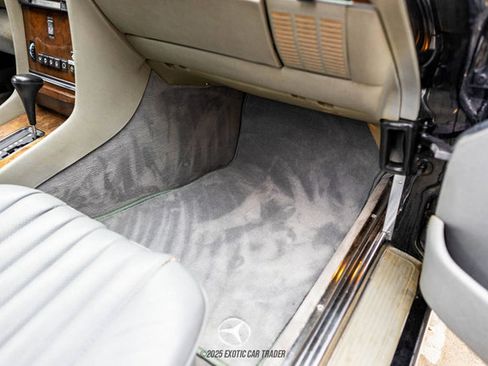 Used 1989 Mercedes-Benz 560 SL image 25