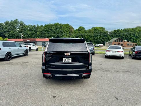 Used 2026 Cadillac Escalade ESV V AWD/4WD image 6