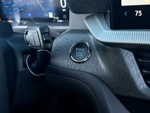 New 2026 Ford Explorer Platinum image 39