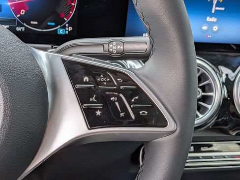 New 2026 Mercedes-Benz GLB 250 image 21