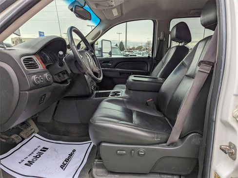 Used 2013 GMC Sierra 2500 SLT image 12