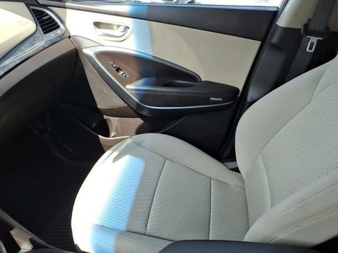 Used 2017 Hyundai Santa Fe Sport AWD/4WD image 17