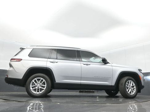 New 2026 Jeep Grand Cherokee L Laredo AWD/4WD image 36