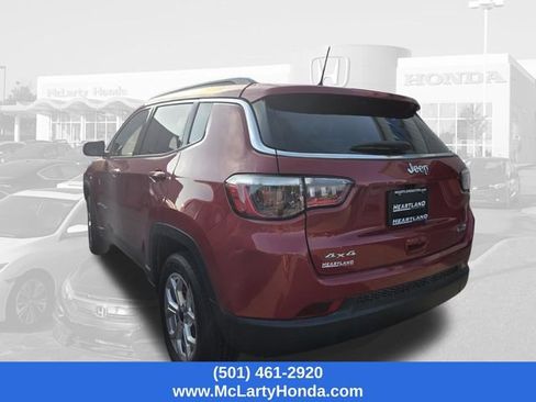 Used 2025 Jeep Compass Latitude AWD/4WD image 2