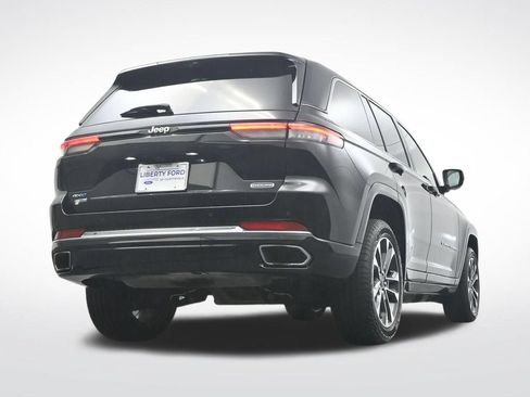Used 2023 Jeep Grand Cherokee Overland w/ Luxury Tech Group IV AWD/4WD image 36