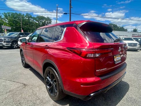 Used 2022 Mitsubishi Outlander SE FWD image 4