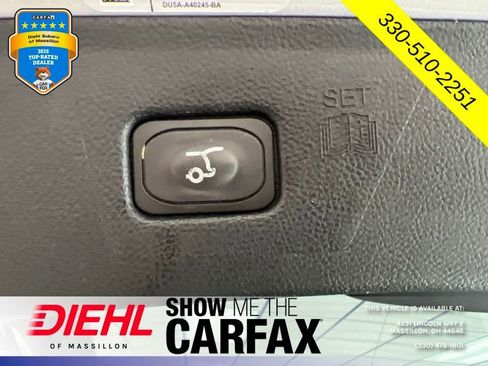 Used 2019 Ford Edge Titanium w/ Equipment Group 301A AWD/4WD image 12