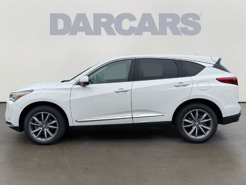 Used 2023 Acura RDX w/ Technology Package FWD image 4