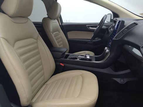 Used 2023 Ford Edge SEL image 21