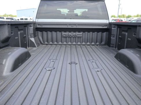 New 2026 GMC Sierra 3500 SLE w/ SLE Value Package image 6