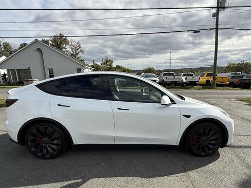 Used 2023 Tesla Model Y Performance AWD/4WD image 7