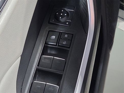 Certified 2022 Toyota RAV4 XLE Premium image 15