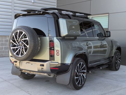 Certified 2024 Land Rover Defender 110 X-Dynamic SE image 7