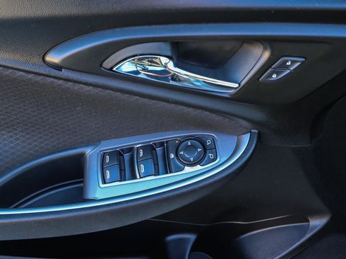 Used 2024 Chevrolet Malibu LT image 34