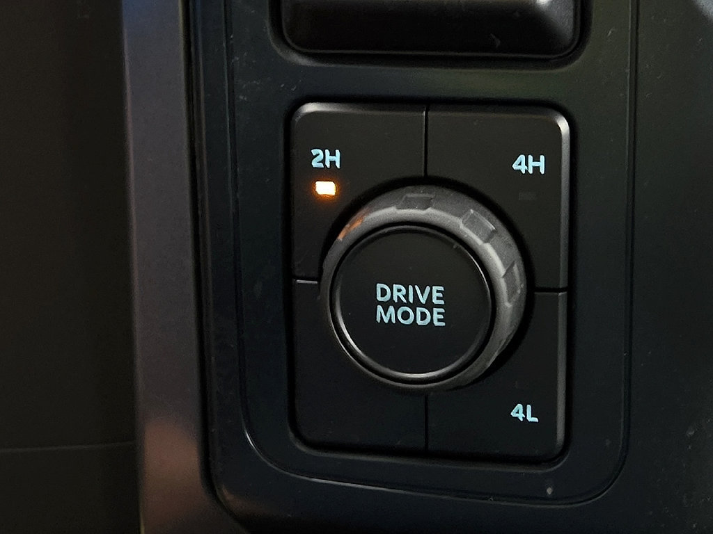 Used 2025 Ford F150 XLT w/ Equipment Group 301A Standard AWD/4WD image 14