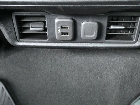 Used 2022 Chevrolet Silverado 1500 LT image 23