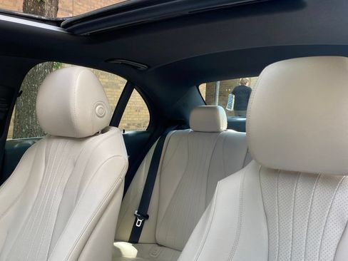 Used 2019 Mercedes-Benz E 300 4MATIC image 15
