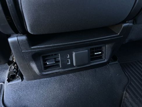 Used 2024 GMC Sierra 1500 Elevation image 21