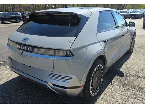 Used 2024 Hyundai Ioniq 5 Limited AWD/4WD image 3